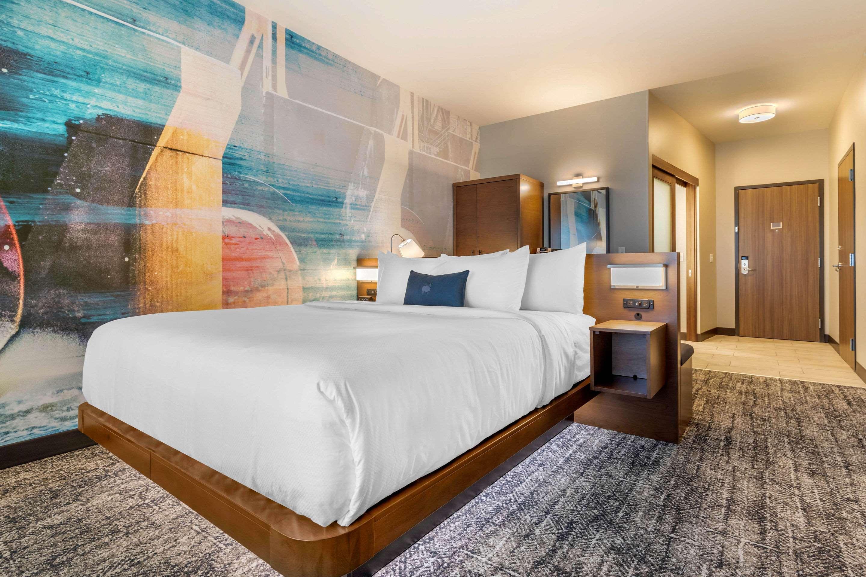 Cambria Davenport Quad Cities Hotel 4*